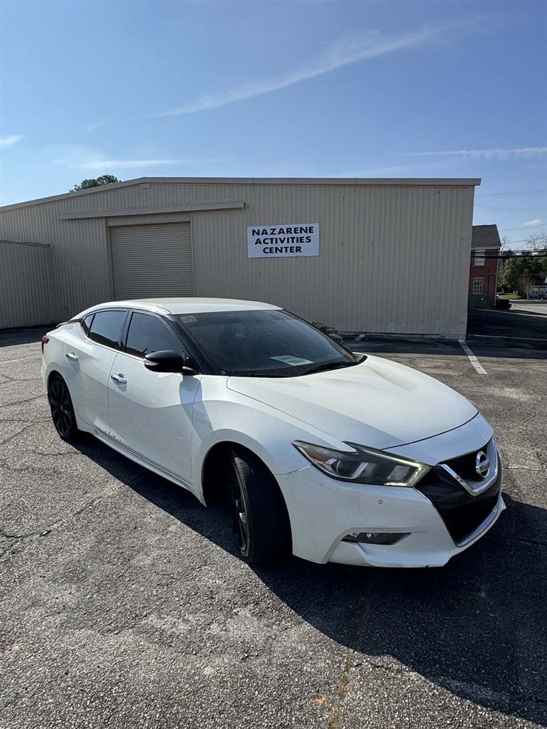 2017 Nissan Maxima SR
