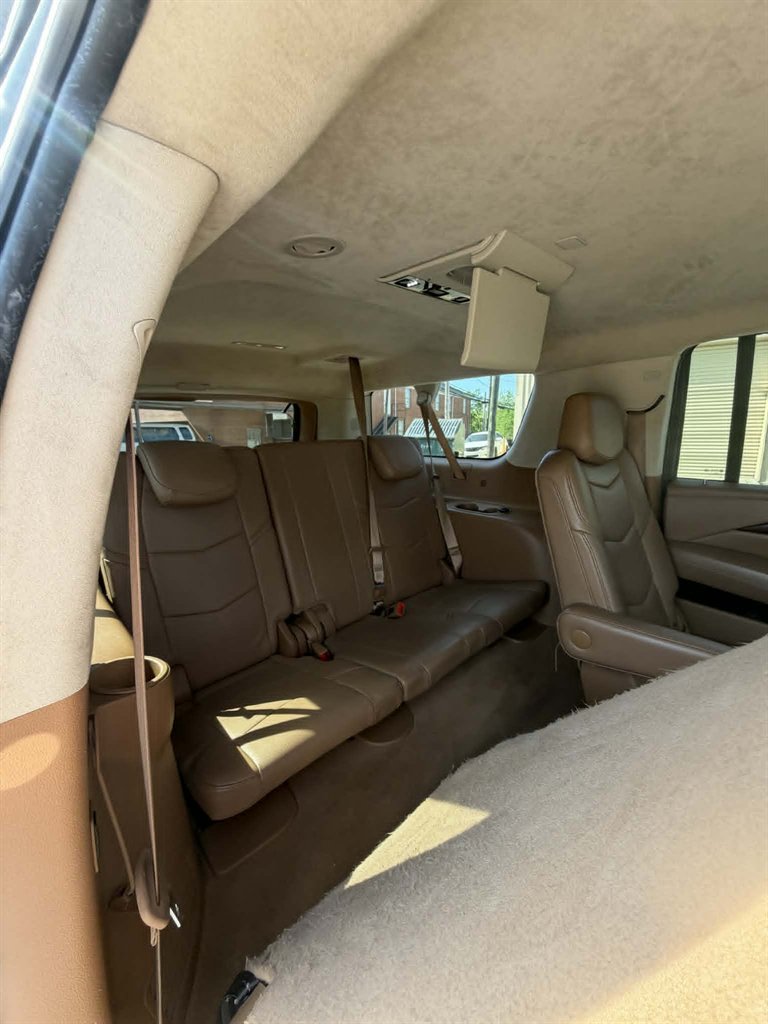 2016 Cadillac Escalade ESV Platinum - Photo 9