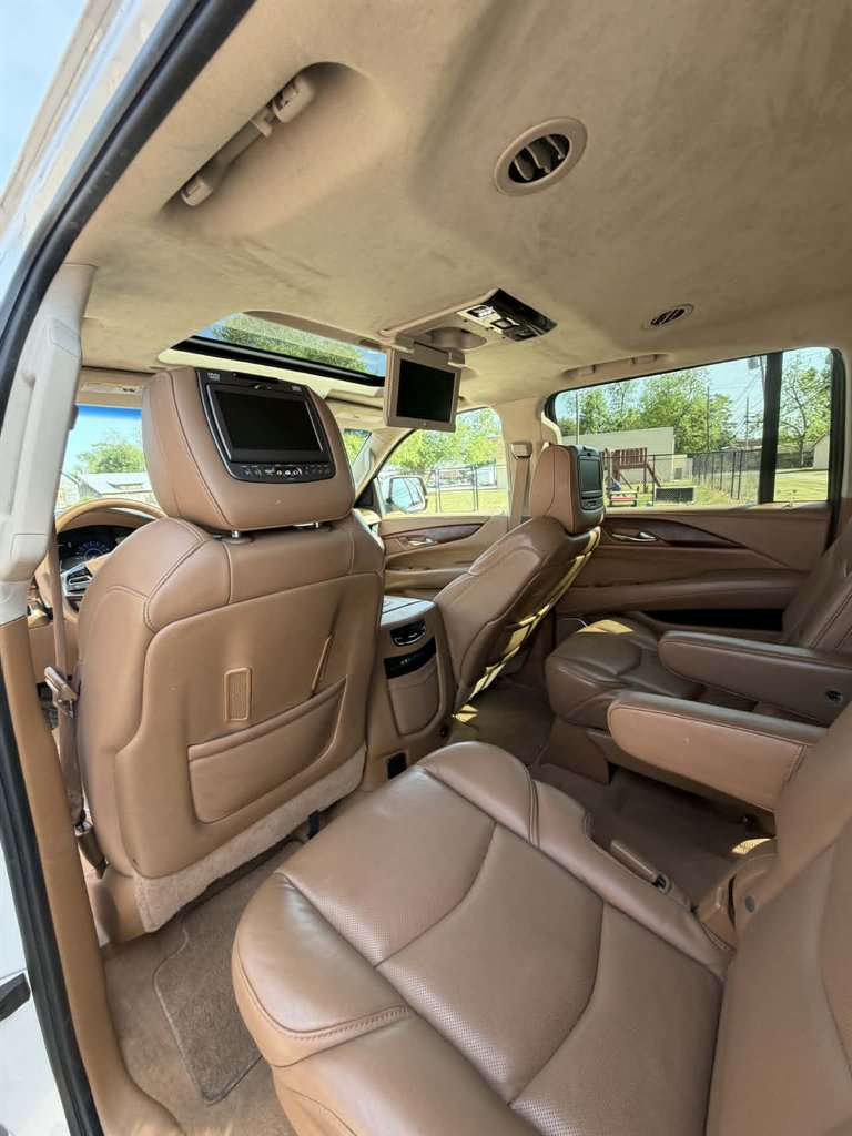 2016 Cadillac Escalade ESV Platinum - Photo 13