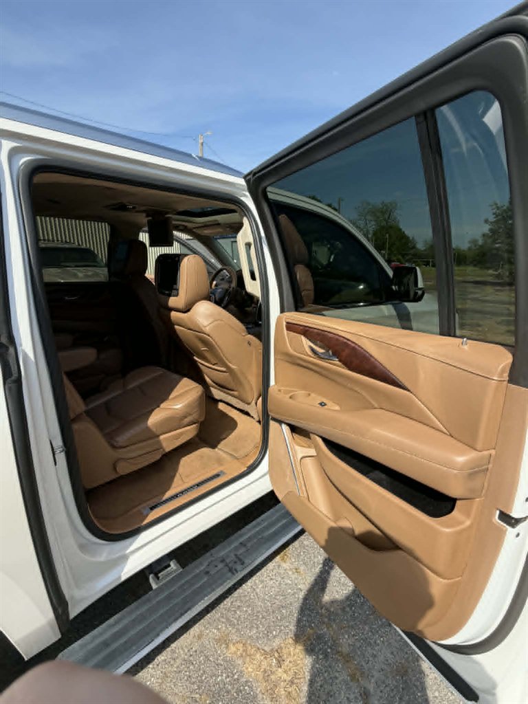 2016 Cadillac Escalade ESV Platinum - Photo 14