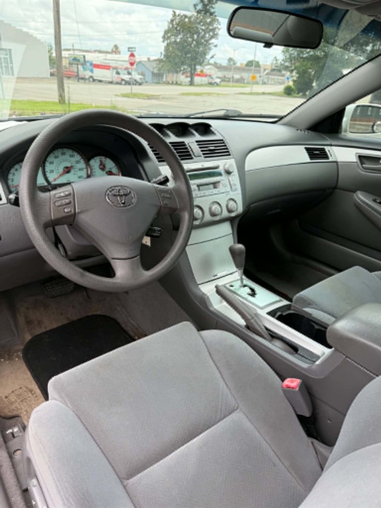 2005 Toyota Camry Solara SE - Photo 9